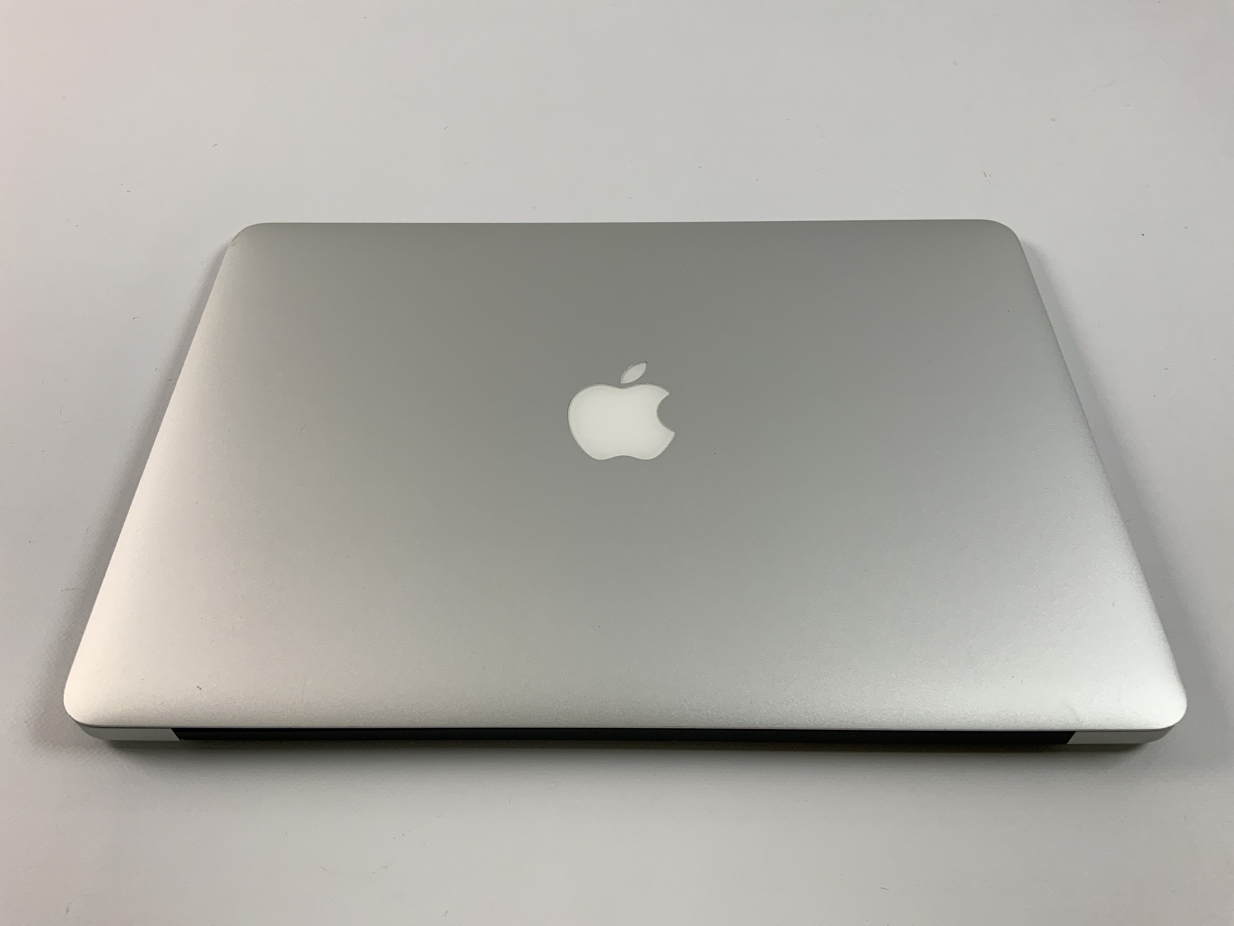 MacBook Air 13" Mid 2017 (Intel Core i5 1.8 GHz 8 GB RAM 128 GB SSD), Intel Core i5 1.8 GHz, 8 GB RAM, 128 GB SSD, Kuva 2